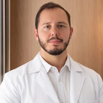 Dr. William Brunelli de Souza